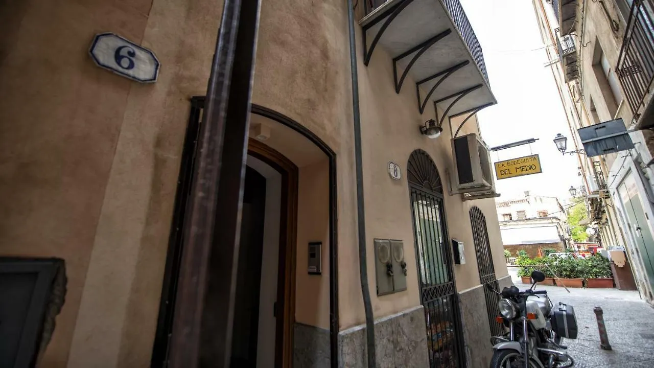 A Due Passi Apartment Palermo